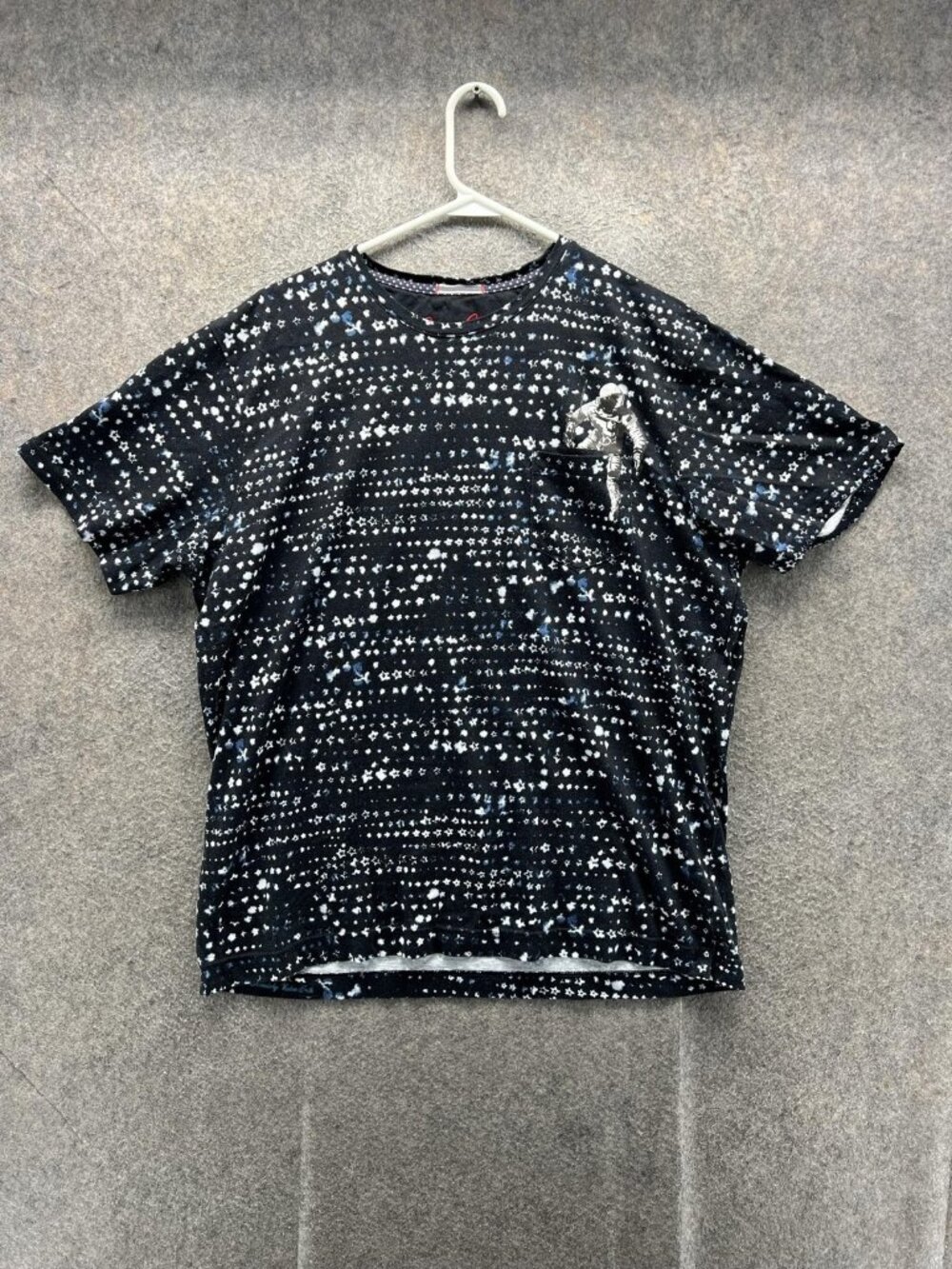Robert Graham Shirt Mens XL Black Astronaut Graphic Tee Crewneck Cotton